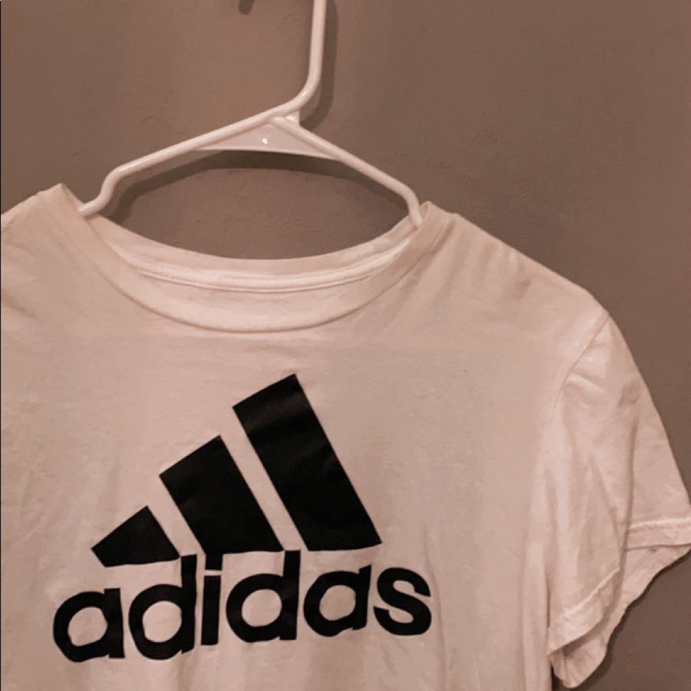 ✰ ADIDAS TEE